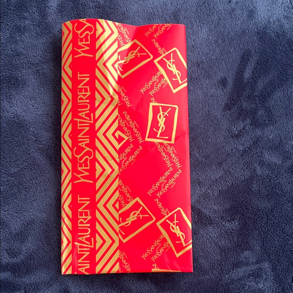 28# Yves Saint Laurent Red and Gold Gift Wrap Paper ❤️❤️❤️ - Picture 10 of 10